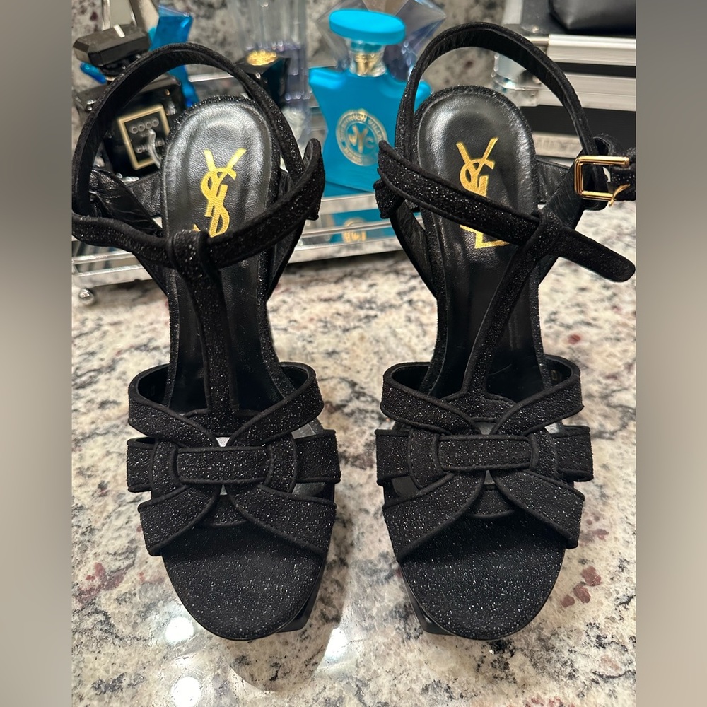 YSL gorgeous heels. Size 36